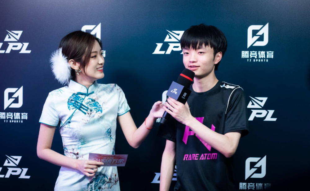 迫俱乐部高 迫俱乐部高