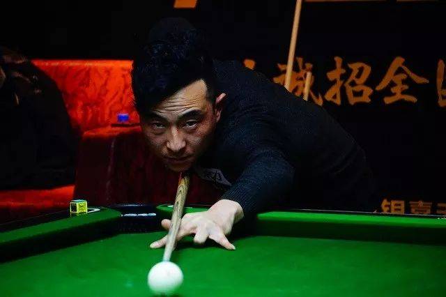 挥多次为球 挥多次为球