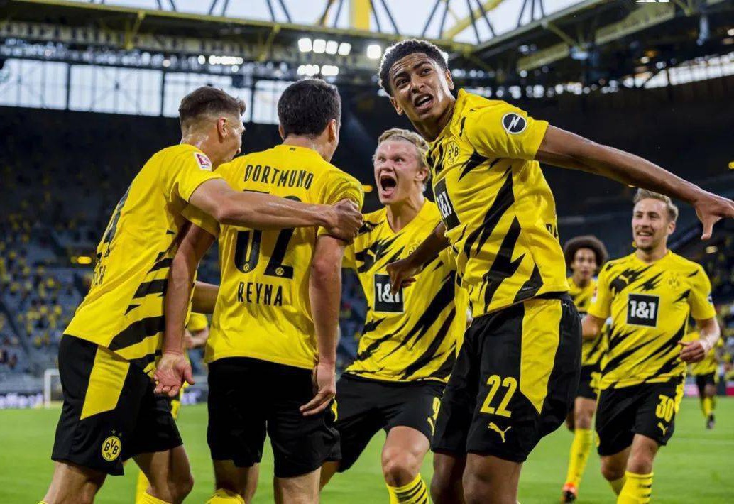 正在吸引越 正在吸引越